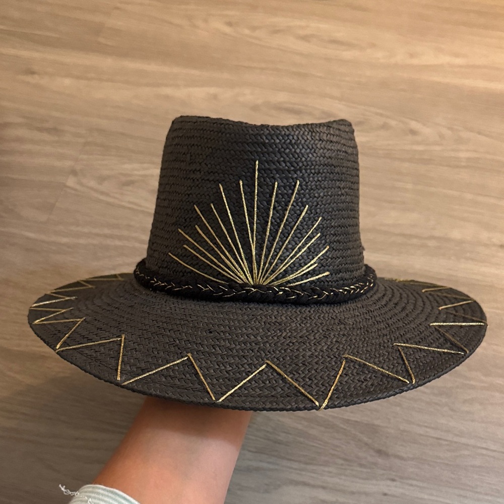 Tipsy Threads Sun Hat - Black & Gold